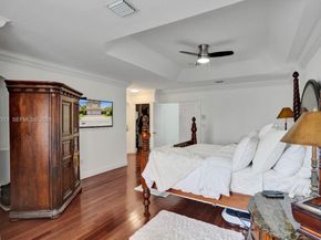 11008 NW 73rd St, Doral FL 33178