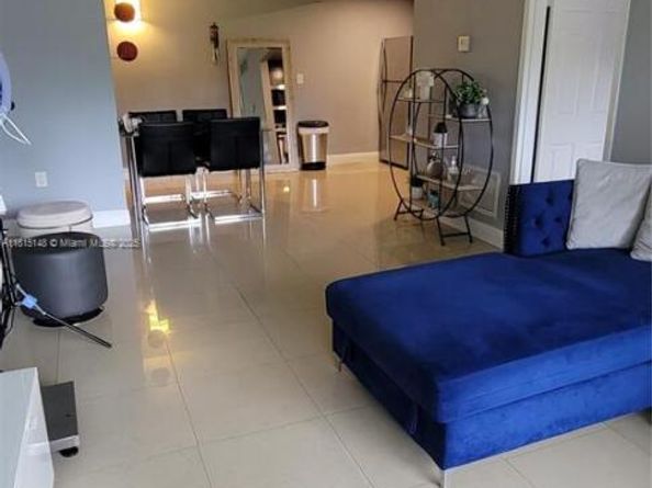 5773 Washington St J2, Hollywood FL 33023
