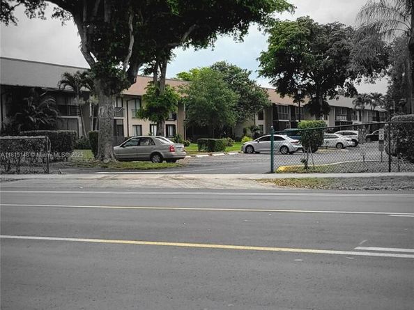 5773 Washington St J2, Hollywood FL 33023