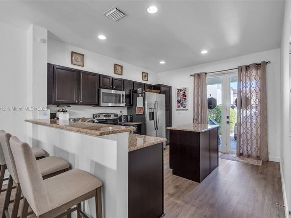 17075 SW 93rd St, Miami FL 33196