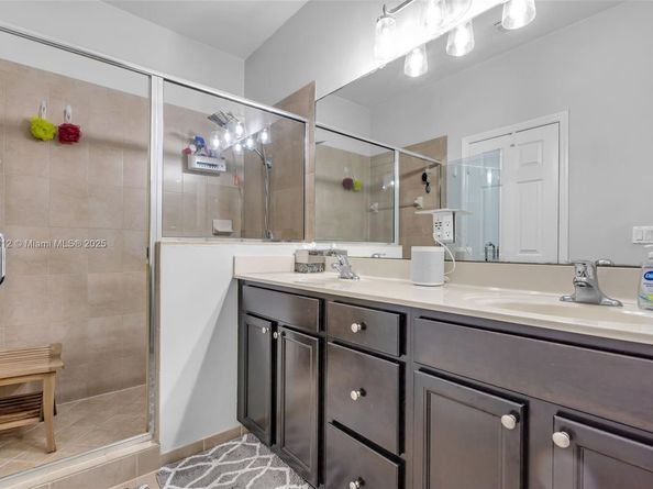 17075 SW 93rd St, Miami FL 33196