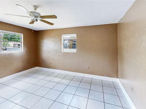 2760 NW 58th St, Miami FL 33142