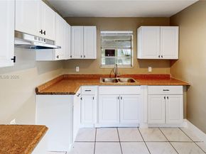 2760 NW 58th St, Miami FL 33142