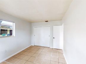 2760 NW 58th St, Miami FL 33142