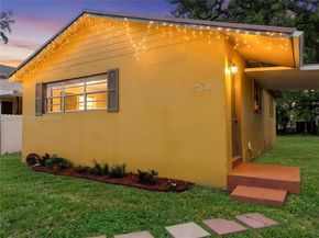 2760 NW 58th St, Miami FL 33142