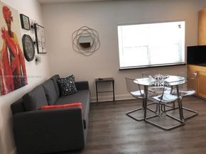 2615 Collins Ave 24, Miami Beach FL 33140