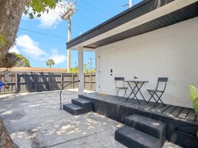 1048 NW 33rd Ave, Miami FL 33125
