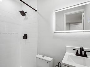 1048 NW 33rd Ave, Miami FL 33125