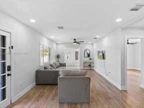 1048 NW 33rd Ave, Miami FL 33125