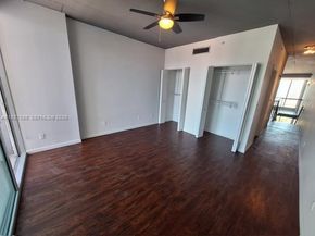 690 SW 1st Ct 2711, Miami FL 33130