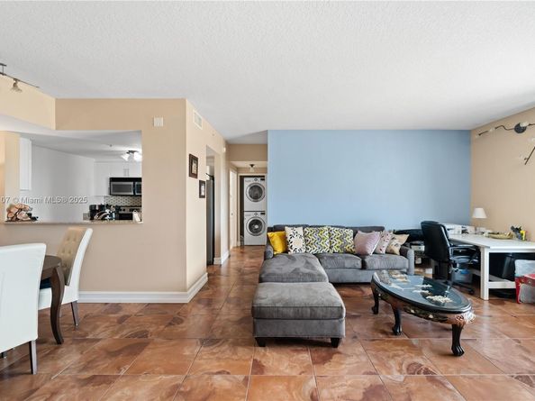 117 NW 42nd Ave 1611, Miami FL 33126