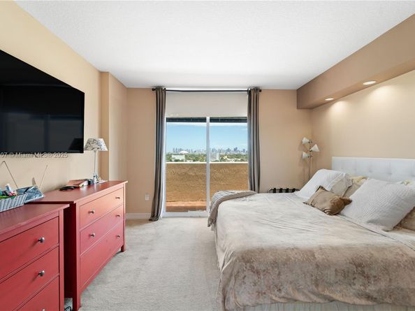 117 NW 42nd Ave 1611, Miami FL 33126