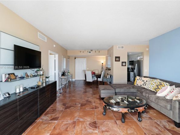 117 NW 42nd Ave 1611, Miami FL 33126