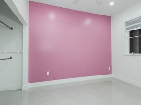 939 NE 42nd Ter, Homestead FL 33033