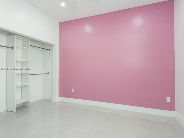 939 NE 42nd Ter, Homestead FL 33033