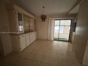 5339 NW 4th Ter, Deerfield Beach FL 33064