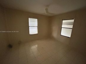 5339 NW 4th Ter, Deerfield Beach FL 33064