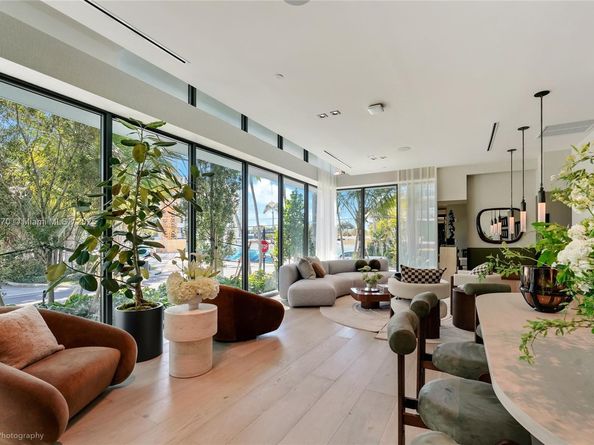 9901 W Bay Harbor Dr 406, Bal Harbour FL 33154