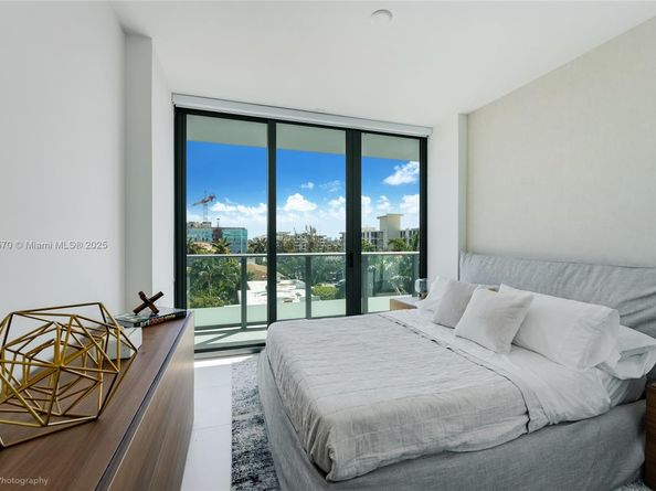 9901 W Bay Harbor Dr 406, Bal Harbour FL 33154