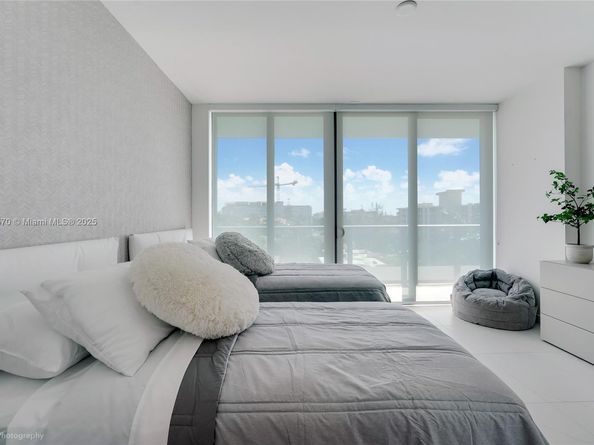 9901 W Bay Harbor Dr 406, Bal Harbour FL 33154