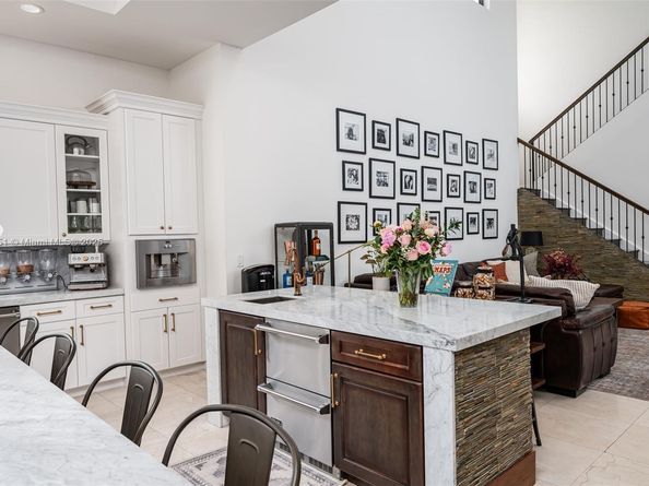 18951 SW 53rd St, Southwest Ranches FL 33332