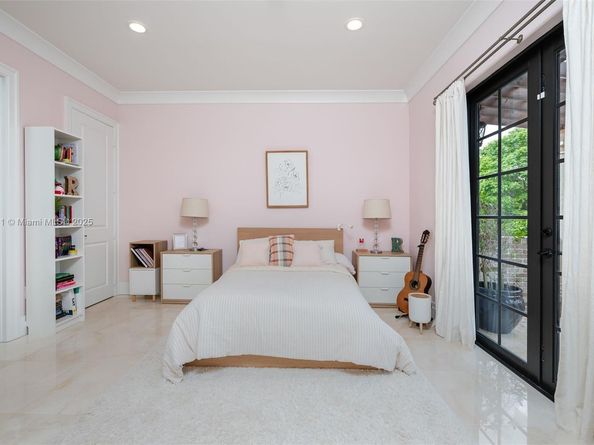 18951 SW 53rd St, Southwest Ranches FL 33332