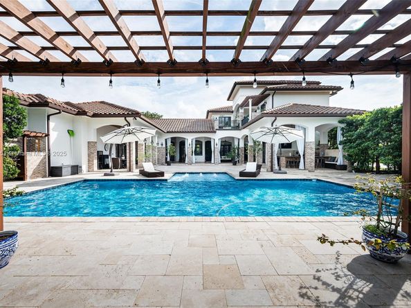 18951 SW 53rd St, Southwest Ranches FL 33332