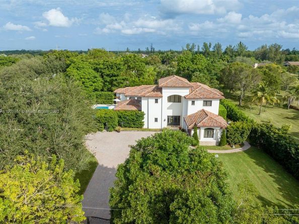 18951 SW 53rd St, Southwest Ranches FL 33332