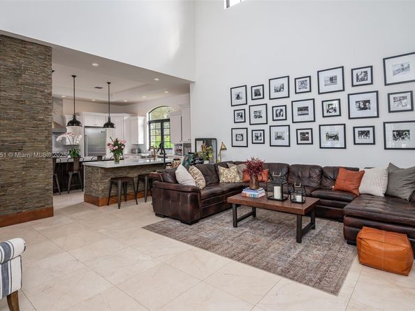 18951 SW 53rd St, Southwest Ranches FL 33332