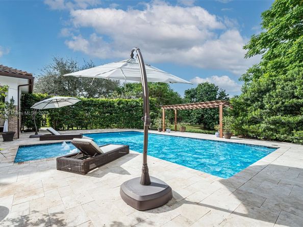 18951 SW 53rd St, Southwest Ranches FL 33332