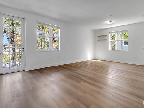 1332 SW 2nd Ct, Fort Lauderdale FL 33312