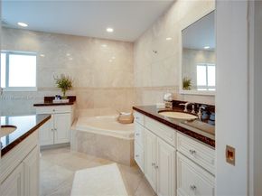 11905 SW 67th Ave, Pinecrest FL 33156