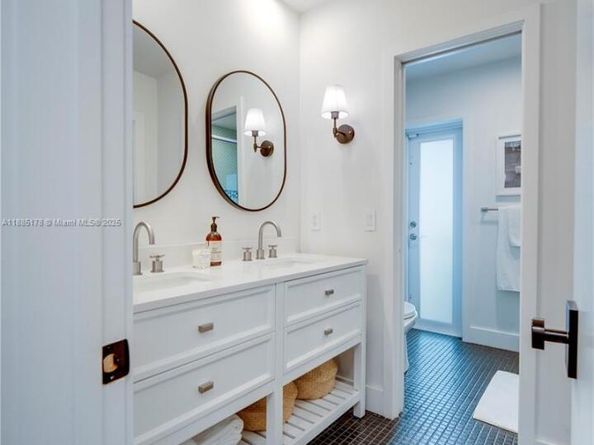 11905 SW 67th Ave, Pinecrest FL 33156