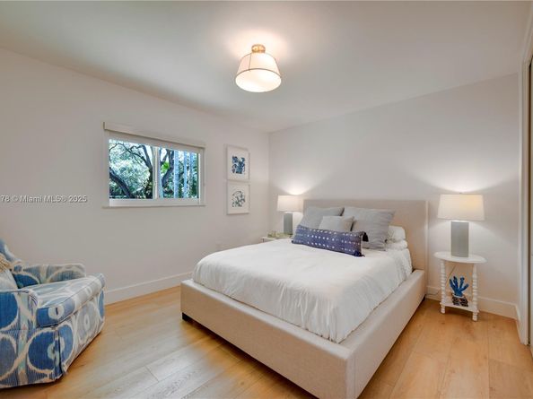 11905 SW 67th Ave, Pinecrest FL 33156