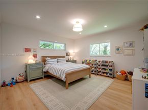 11905 SW 67th Ave, Pinecrest FL 33156