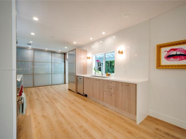 11905 SW 67th Ave, Pinecrest FL 33156