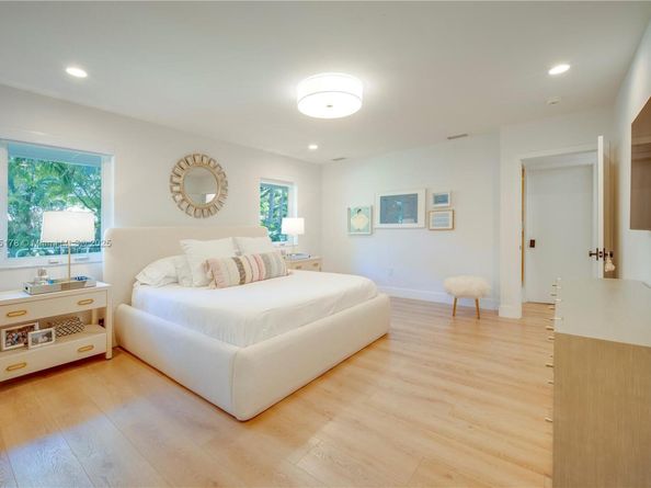 11905 SW 67th Ave, Pinecrest FL 33156