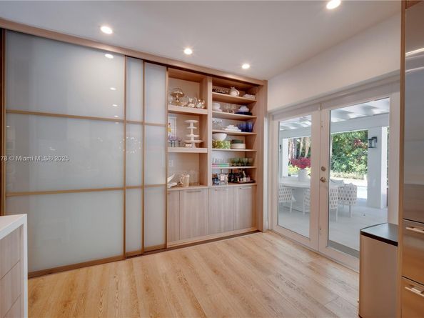 11905 SW 67th Ave, Pinecrest FL 33156