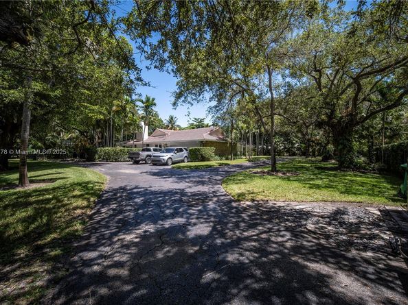 11905 SW 67th Ave, Pinecrest FL 33156