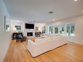 11905 SW 67th Ave, Pinecrest FL 33156