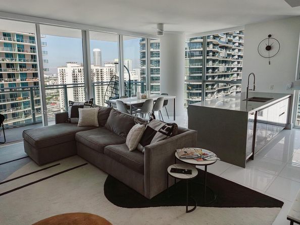 1080 Brickell Ave 3309, Miami FL 33131