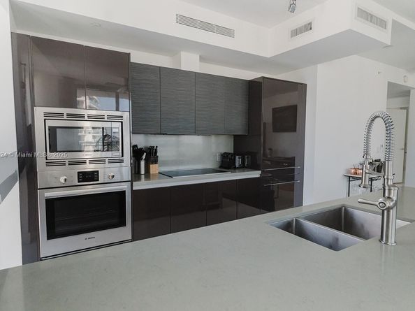 1080 Brickell Ave 3309, Miami FL 33131