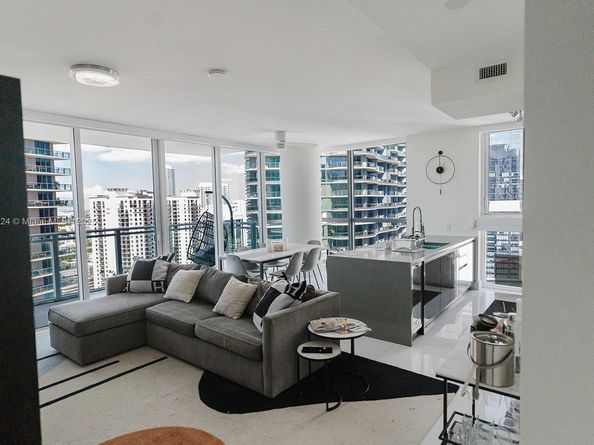 1080 Brickell Ave 3309, Miami FL 33131