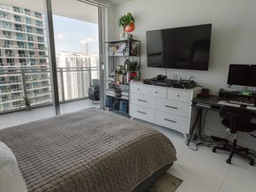 1080 Brickell Ave 3309, Miami FL 33131