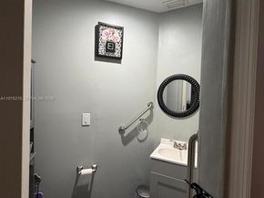 400 Somerset Way, Weston FL 33326