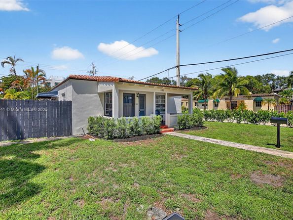 1121 NE 2nd St, Fort Lauderdale FL 33301