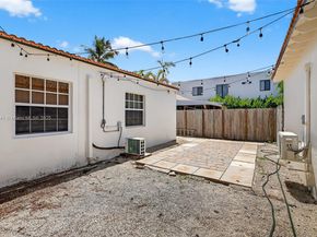 1121 NE 2nd St, Fort Lauderdale FL 33301