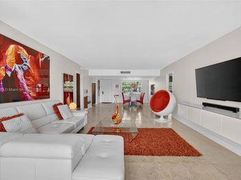 3611 Oaks Clubhouse Dr