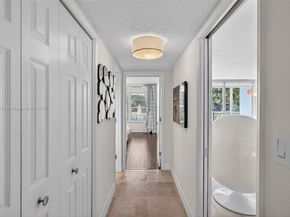 3611 Oaks Clubhouse Dr 202, Pompano Beach FL 33069