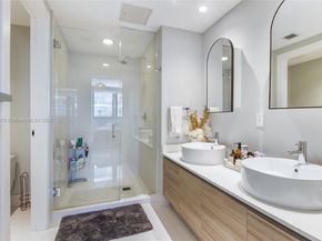 121 NE 34th St 2408, Miami FL 33137